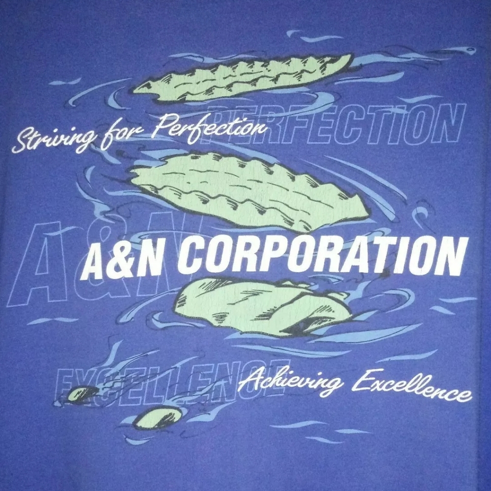 Vintage A&N Corp. Gator Graphic on back 2XL🐊